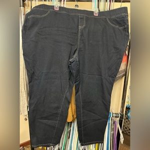 TORRID LEAN JEANS - DARK DENIM - SIZE 5 SHORT- VGUC
